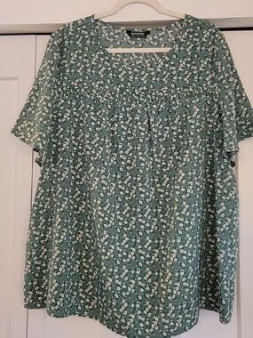BloomChic Green Floral Blouse